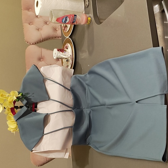 Plunge keyhole pencil formal Dress 👗 🖊️ - Picture 7 of 15